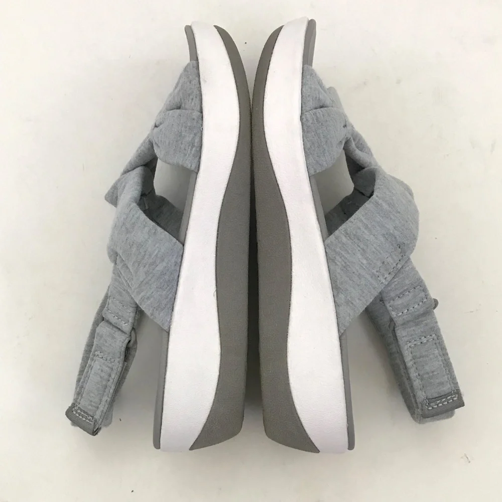 CLOUDSTEPPERS By CLARKS Cushion Soft Sandals Gray Women’s Size 6